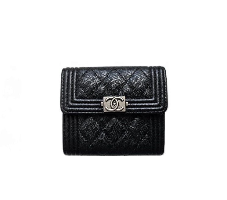  CHANEL 샤넬 보이 플랩 반지갑 은장 11CM AS87555