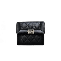  CHANEL 샤넬 보이 플랩 반지갑 은장 11CM AS87555