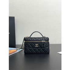 35위 CHANEL 샤넬 체인 코스메틱 파우치백 AP4407 2024/신상