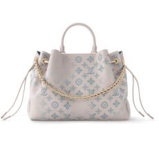 28위 LOUIS VUITTON 루이비통 벨라 토트 M12127