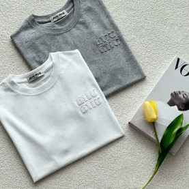 MIUMIU 미우미우 아플리케 저지 티셔츠