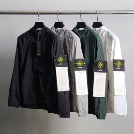 ●5월 판매 16위● STONE ISLAND 스톤아일랜드 로고와펜 클래식 윈드자켓
