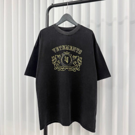 VETEMENTS 베트멍 블랙 로얄 반팔 티셔츠