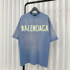 BALENCIAGA 발렌시아가 테이프 타입 미디엄 핏 반팔 티셔츠