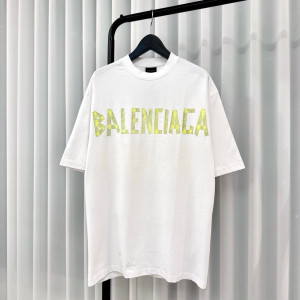 BALENCIAGA 발렌시아가 테이프 타입 미디엄 핏 반팔 티셔츠